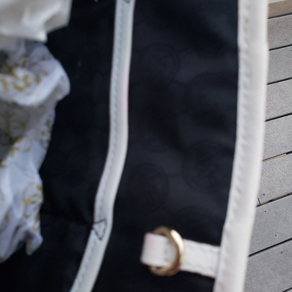 AUTHENTIC MICHAEL KORS TOTE - Picture 7 of 8